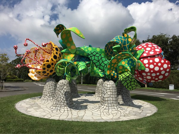 �������������A�[�g�̐X