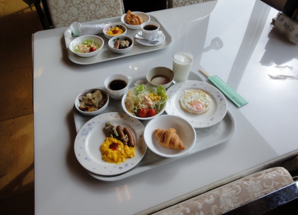 �l���O�����h�z�e��