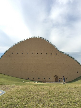 �������s���U�C�N�^�C���~���[�W�A��