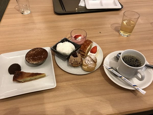 ���ȃO�����h�z�e����̓�