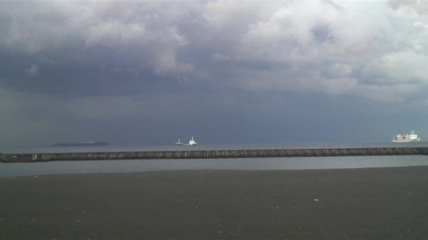 �Ȃ��������E�ɓ��I�����W�r�[�`