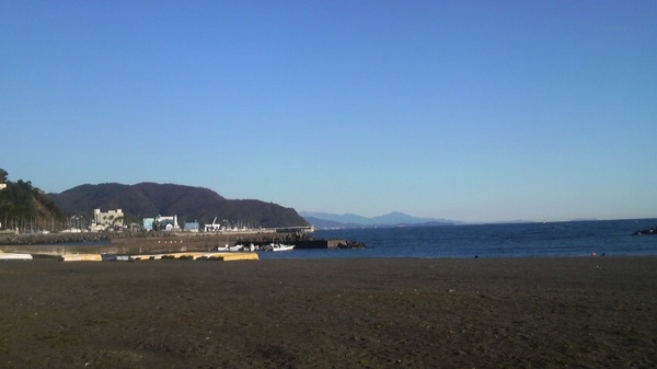 �Ȃ��������E�ɓ��I�����W�r�[�`