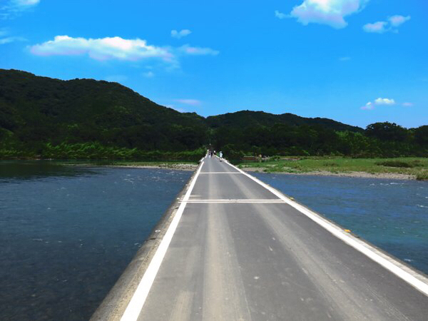 ���c�̒�����