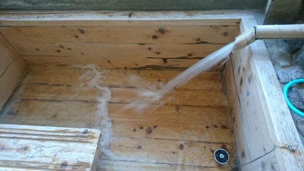 ���R����@�l�G�ʂ̓�