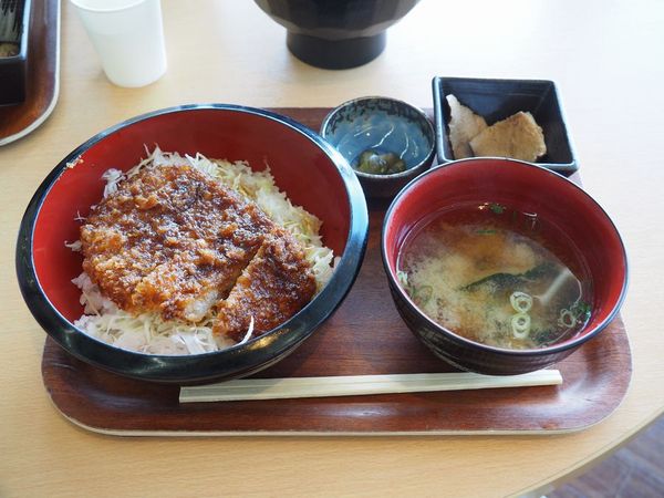 ���̉w ���݂�҂����