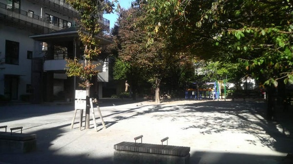 �\�v����