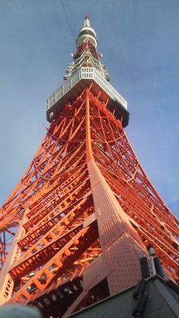 �Ō������݂��J