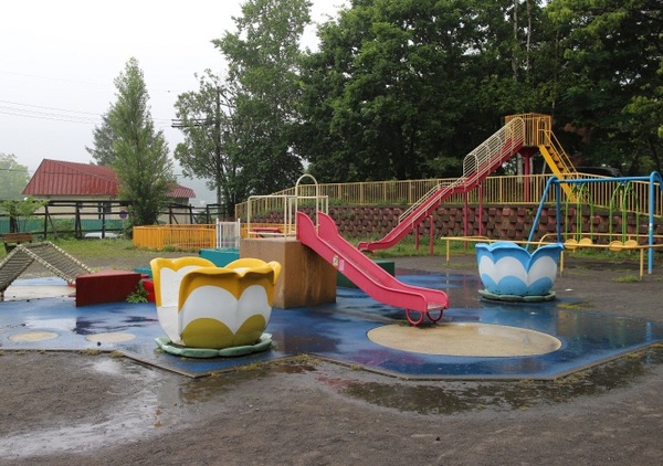 ���M����