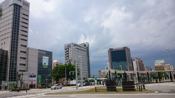 �}���G�Ƃ��