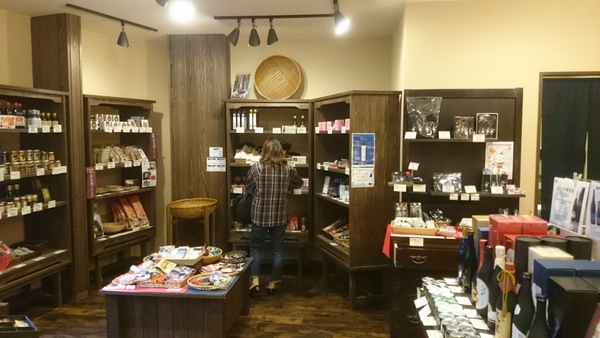 �V���n��premiumSAKE��(KURA)