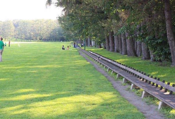 400m�x���`�E�O���[���p�[�N