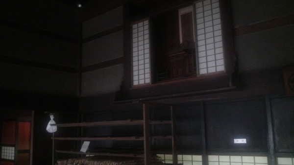 �{�\����