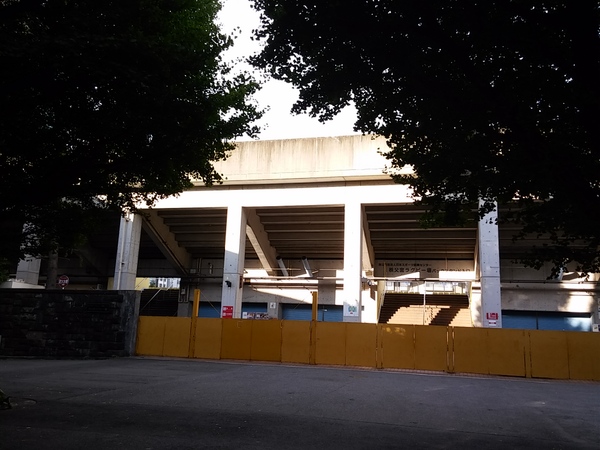 �����{���O�r�[��