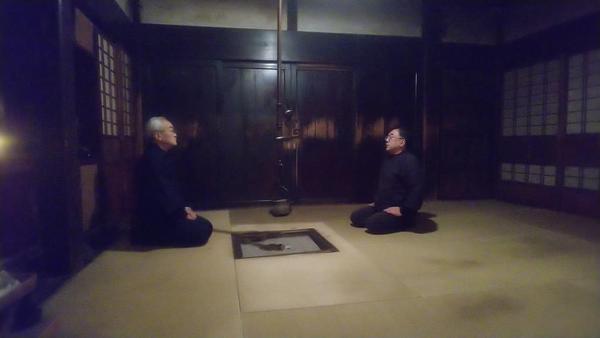 �j���^�R�`����