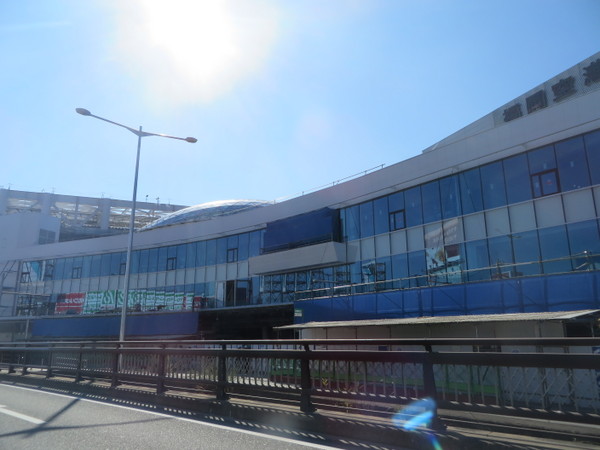 greenblue FUKUOKA AIRPORT�i���́F�O���[���u���[�j