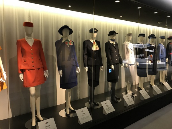 JAL �H�ꌩ�w Sky Museum