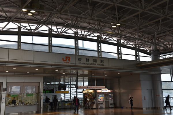 �i�q���É��w