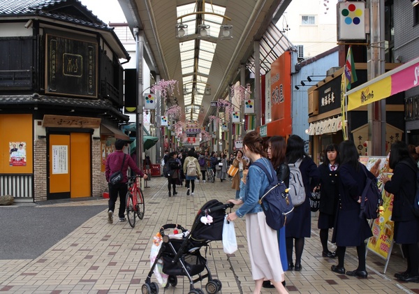 ��{�ω����X�X