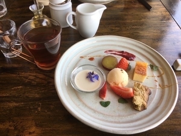 �C���i�L�J�[