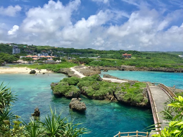 �C���M���[�}�����K�[�f��