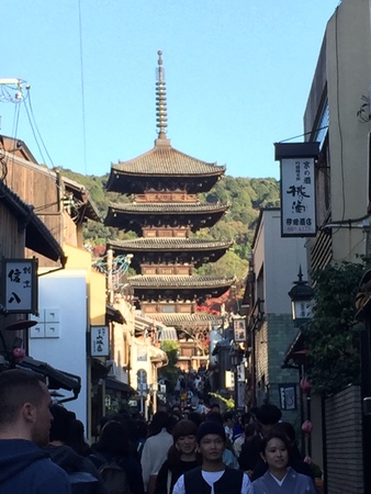 �@�ώ��i����̓��j