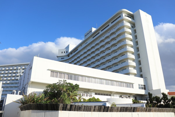 ���C�����z�e������c�g��