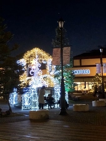 �y��v���~�A���E�A�E�g���b�g