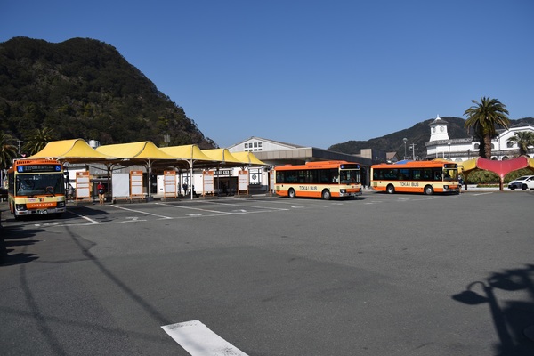 �ɓ��}���c�w