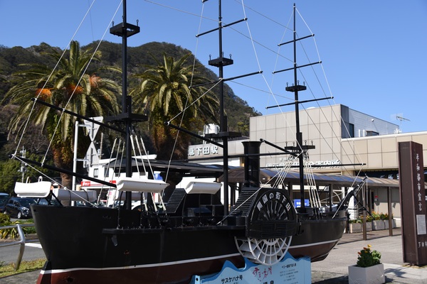 �ɓ��}���c�w