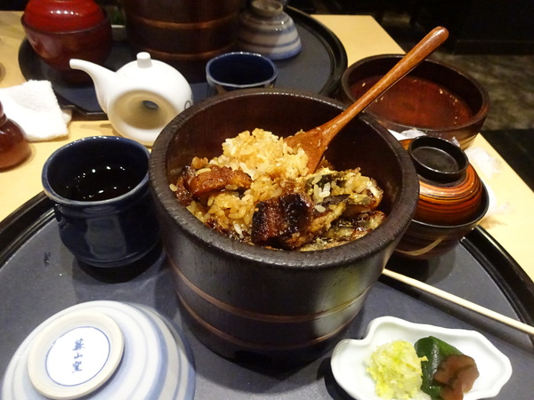 �܂��{�X�@JR���É��w�X