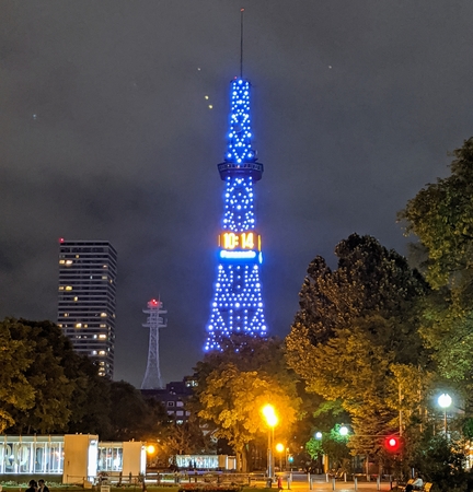 �����ۂ�e���r��