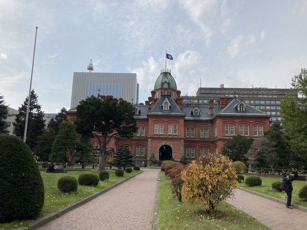 �k�C�������{����(�Ԃ�񂪒���)