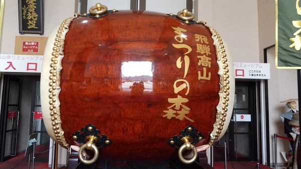 ��ˍ��R�E�܂�̐X