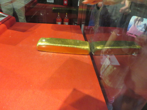 ���n���R���