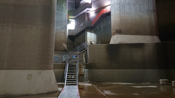 ��s���O�s�����H�@���p��