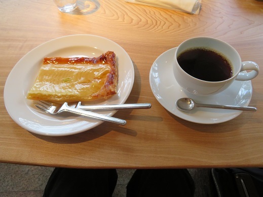 �e�B�[���[���j�R��