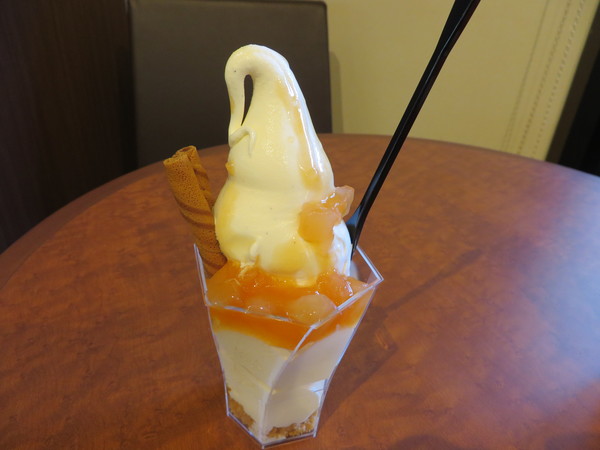 �~���q�h�[�i�c�A���h�J�t�F�X