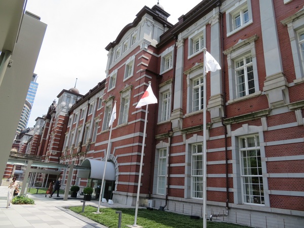 �����w�ۂ̓��w��