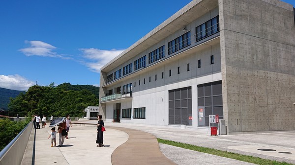 ���Ίفi���b��_���L��Z���^�[�j