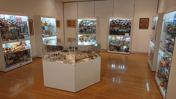 �͌��Ζk���~���[�W�A��