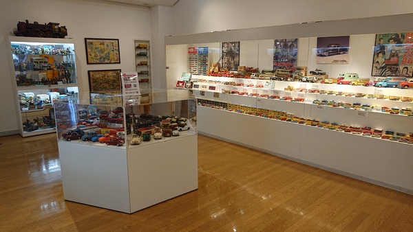 �͌��Ζk���~���[�W�A��