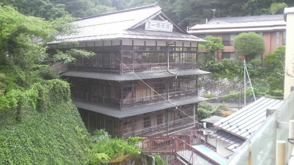 �����̏h ����꞊