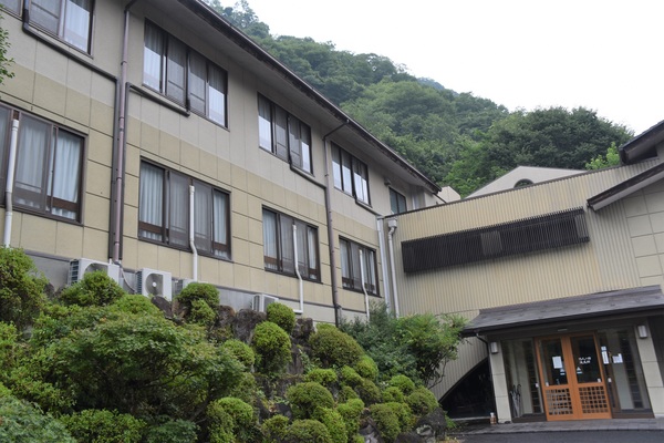 �I�v�̏h�@�����