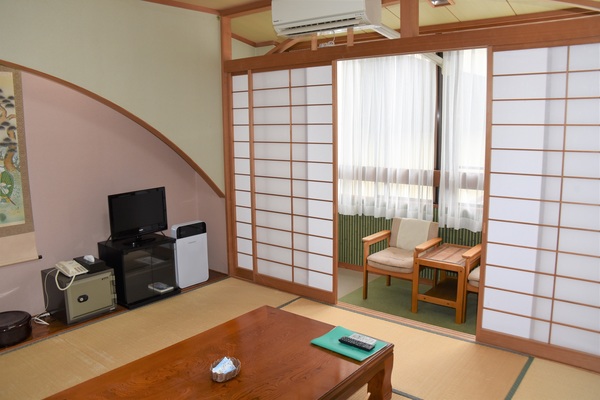 �I�v�̏h�@�����