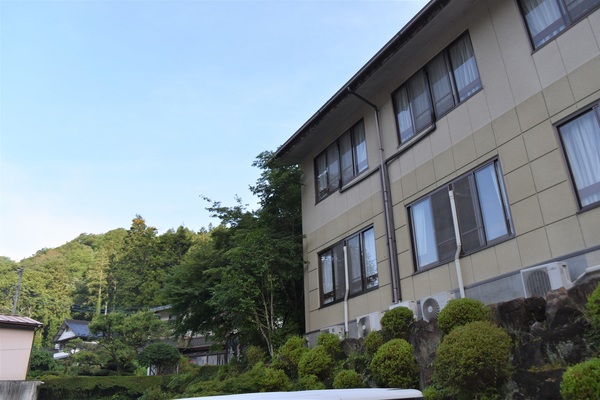 �I�v�̏h�@�����