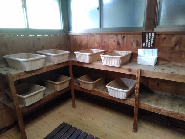 ����������i��