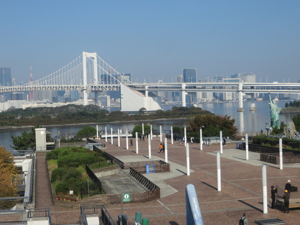 ���R�̏��_���i���j