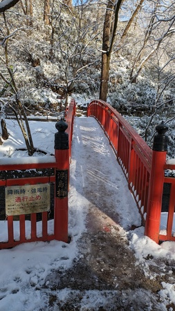 �z�K��� ���Џt�{ ������