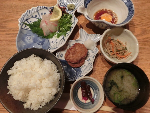 ����@����