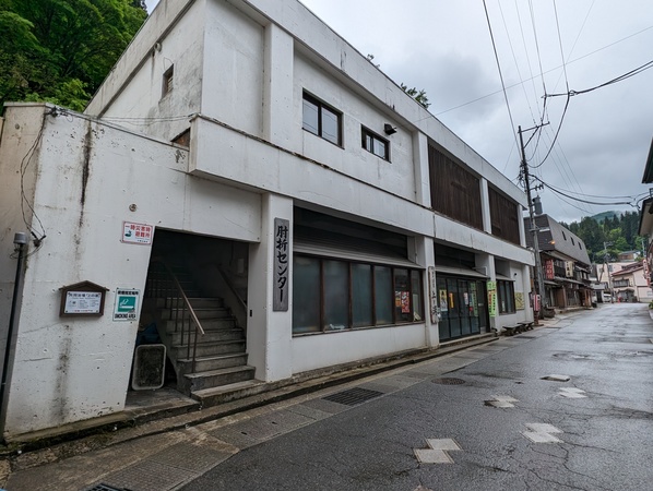 ��������@��m��